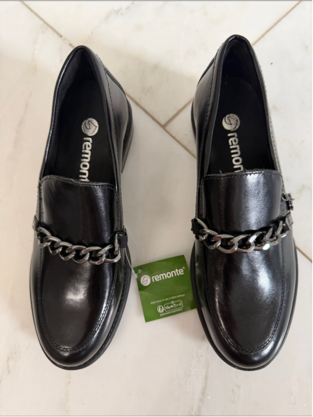 Brand NEW Remonte Black Leather Chain Accent Slip on Loafers Euro 37 US 6.5-7 - Picture 3 of 9